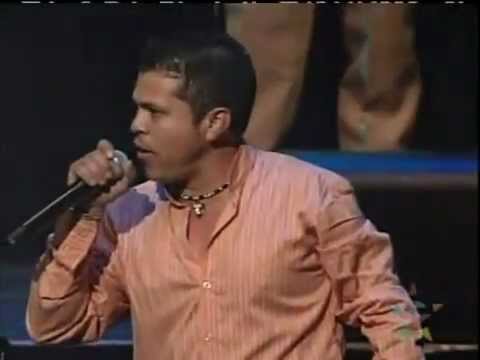 Que Me Vas A Dar - La Arrolladora Banda El Limón (Sold Out Desde Los Angeles)