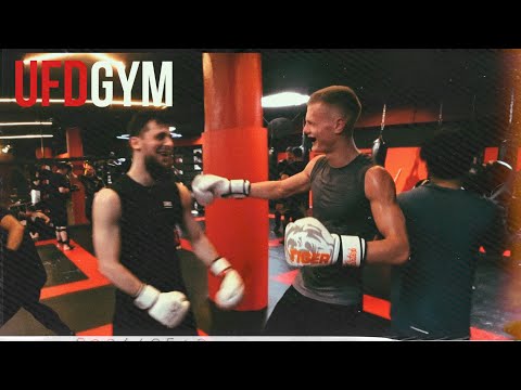 MMA in Deutschland. Amateur Sparring in UFD gym Düsseldorf