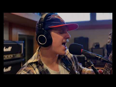 Pretty Rude - Live at God City [Full Session]