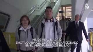 Cristiano signing autographs for young fans in Bilbao