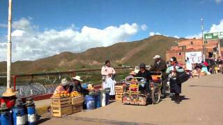 preview picture of video 'Desaguadero Frontera Perú Bolivia Puente Internacional  Paseos Excursiones y Campamentos'