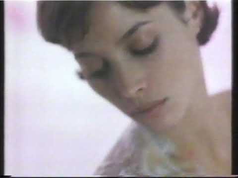 REKLAMA - Camay -  přitažlivost hebké pleti