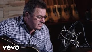 Vince Gill - Sad One Comin&#39; On (A Song For George Jones) (Acoustic)
