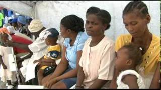 preview picture of video 'Haiti Clinic: General Practice Outside'