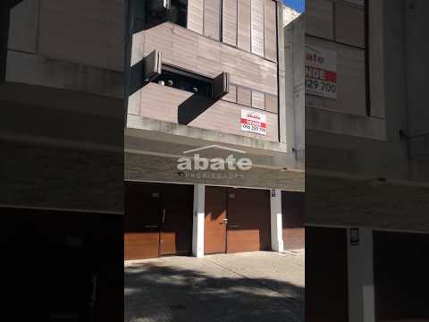 Video de YouTube - Casa en Venta de 2 dormitorios con  Garage en Pocitos, Montevideo