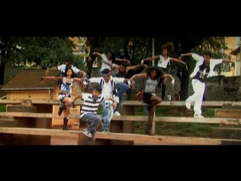 DIHVIN dans "Bongolava mikalo" (Clip officiel) HD