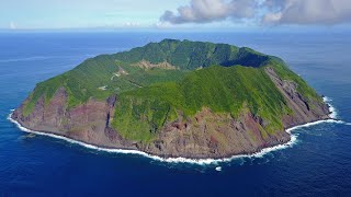 Tokyo&#39;s Secret Island Paradise | AOGASHIMA ★ ONLY in JAPAN