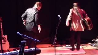 2015-11-14 Nils Lofgren - Edinburgh - I Came To Dance (tap dancing)