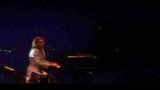 Tori Amos Houston 10-31-01 =15-Purple People