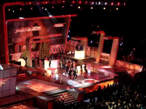 Omega Y Fuego. Traigan la botella. Premio Lo Nuestro 2011