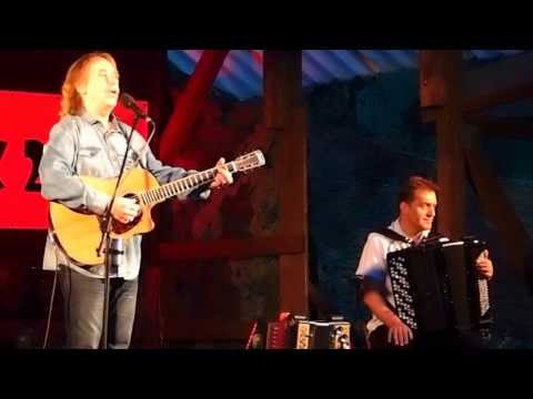 Jaromír Nohavica a Robert Kusmierski  - Sudičky (Trampský širák 2013)