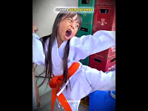 Others self defense vs This girl ☠️
