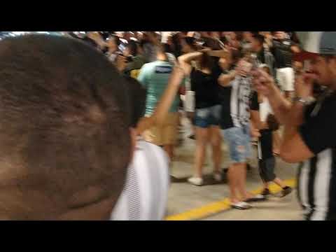 "SETOR ALVINEGRO FIM DE JOGO CEARÃ 4 X 1 CHAPECOENSE SÓ ALEGRIA!! DÃ-LHE DÃ-LHE ALVINEGRO" Barra: Setor Alvinegro &bull; Club: Ceará