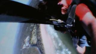 preview picture of video 'Coffs Harbour tandem skydive 14000ft - beach landing'