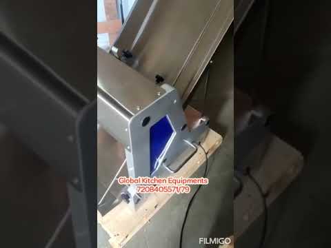 Semi-automatic bread slicer machine