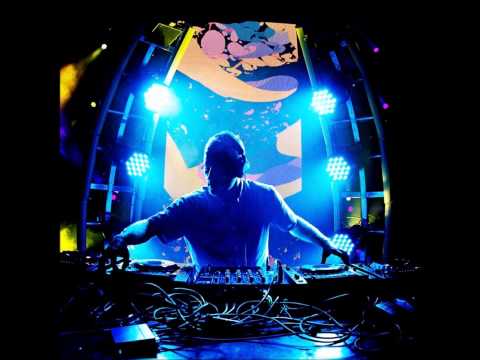 Kaskade vs. Tiesto, R3hab & Quintino - Chasing How It Is (Atmosphere Mash Up)