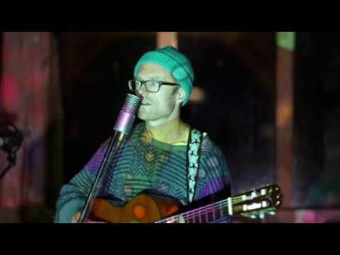 Cocos Lovers - 'Restless River' - Cider Barn Sessions