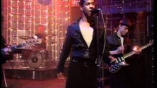Joboxers - Johnny Friendly. Top Of The Pops 1983
