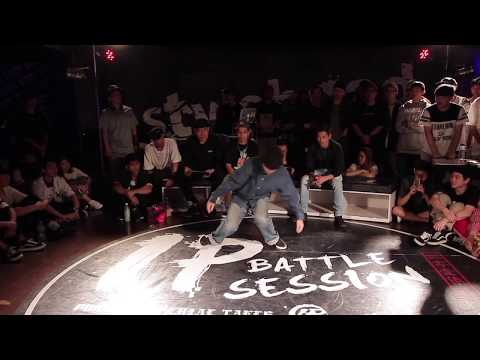 Popping robot waving PopYuorSoul