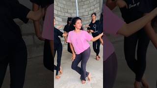 Download lagu සුරඹා වල්ලිය😍❤️ | කොහොමද ඒක 😱#achiniupeksha #dancing #shorts #dancecovers mp3