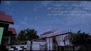 Download lagu Story Whatsapp | HarusKah ku jadi orang berbeda😇😇 mp3