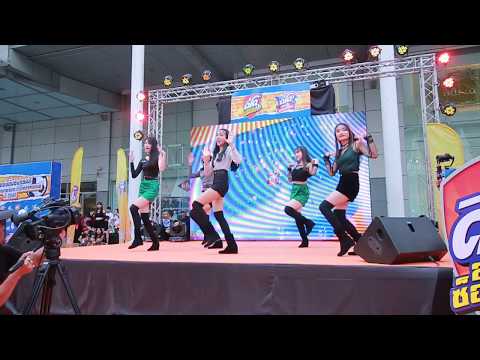 180121 "Jumping GG Pop" cover "Red Velvet"(Peek-A-Boo + Red Flavor) @ Central World