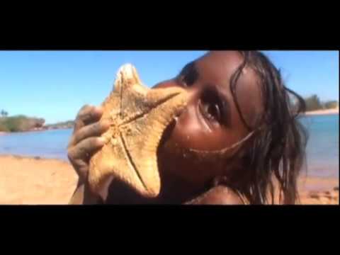 Red Flag JamaJama - Yilila