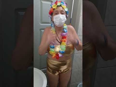 Jane mostra sua roupa de carnaval Dourado Carnaval 2025  Valença Bahia