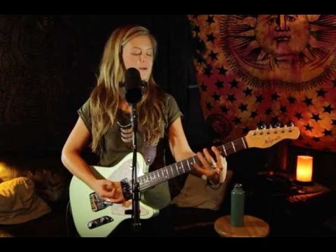 Emily Elbert - Do I Do (Stevie Wonder)