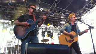 The Rembrandts - I&#39;ll Be There For You (Live at Vodka Rocks 2010)