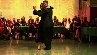 Roberto Zuccarino y Aldana Valentina - MILONGA De Antaño - D'Arienzo-Echagüe