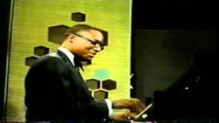 Ramsey Lewis Trio "Hang On Sloopy"