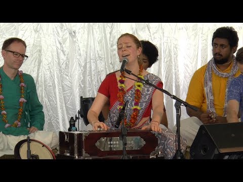 HG Jahnavi Harrison - Sacred Sound Kirtan 2017 - Day 3 (AM)
