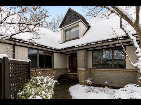 213 Nahanton St, Newton, MA 02459