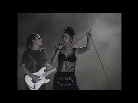 Selena - No Debes Jugar - Monterrey 1993 (60fps)