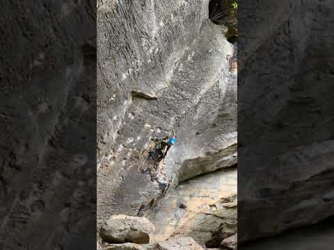 Paradise Lost 5.13a (Red River Gorge, KY)