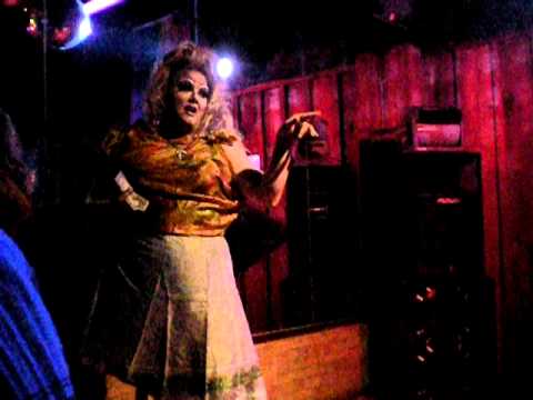 MiMi Welch performs a Sommore/Tyrone Comedy Mix