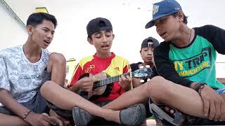 Download lagu Sebuah Penyesalan Versi Ukulele mp3