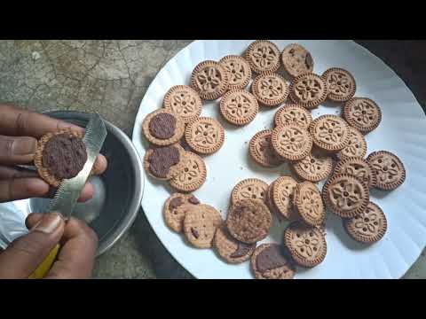 CHOCOLATE BISCUIT CAKE IN COOKER  |  CREAM BISCUIT CAKE / CREAM BISCUIT KA CAKE