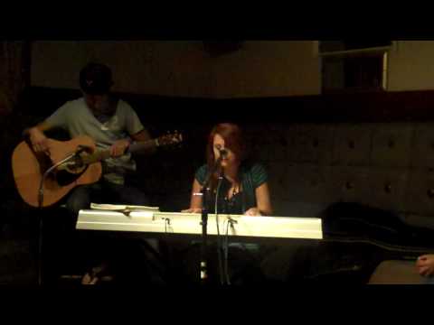 LIVE PERFORMANCE OF "I ALREADY KNOW" 