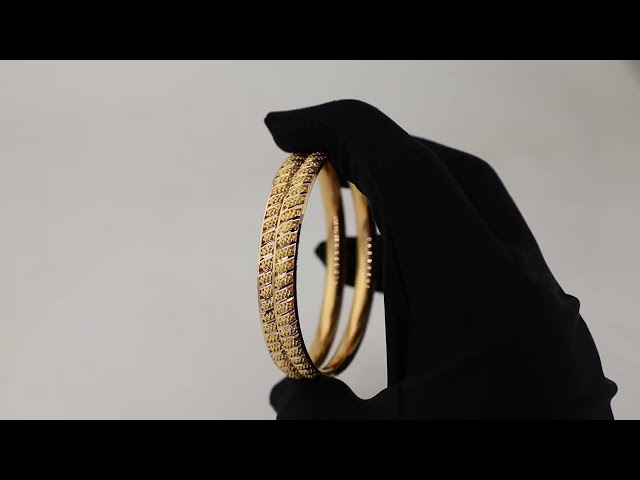 Kuwaiti stupid precision earrings