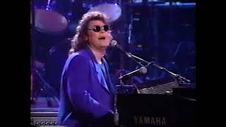 Ronnie Milsap - Don’t You Ever Get Tired Of Hurting Me