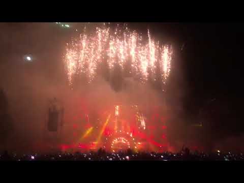 Noisecontrollers @ Q Base 2017 Anthem Show With Fireworks (Noisecontrollers - Strike As A Die Hard)