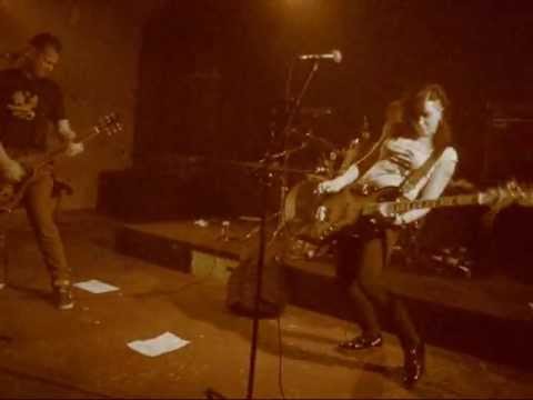 CONCRETE WORMS - M kids ( Tovarna ROG, Ljubljana,28.03.2013.)