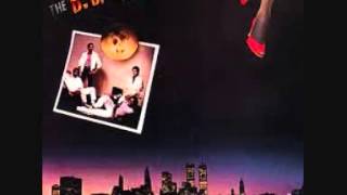The B.B. And Q.Band - Hard To Get Around  (1982).wmv