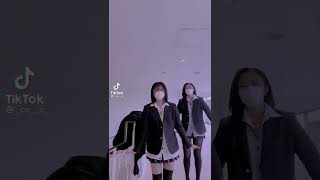 【tiktok】右の子の足に注目#ギャルつけてるブラコンプラダンス#tiktok#jk