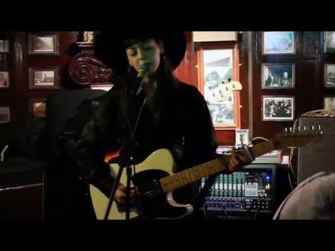 Laura St Jude - Yours To Destroy (27/03/16)