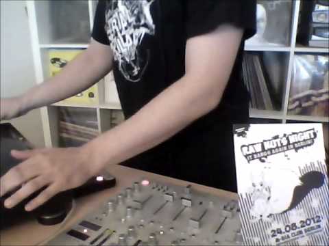 Zak McCoy - Vinyl vs Digital vs Visual 7 / August 2012 // Hardtechno