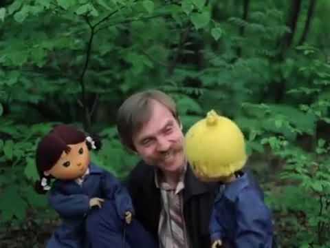 Tripping with Jan and Tini (Mit Jan und Tini auf Reisen) - Dino Park