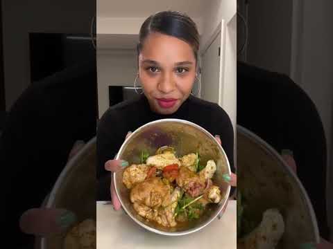 Pollo Guisado 🇩🇴 #cookingwitd #pollo #polloguisado #stewchicken #chickenstewrecipe #chicken